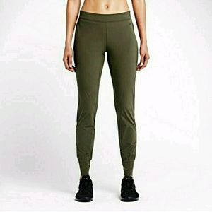 Nike Bliss Slim Fit Joggers